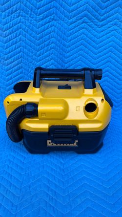 Dewalt 2 Gallon Wet/Dry Vacuum 18/20 Volt Cordless