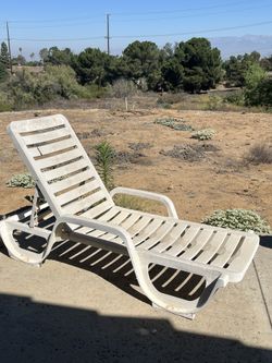 Lounge Chair Adjustable 