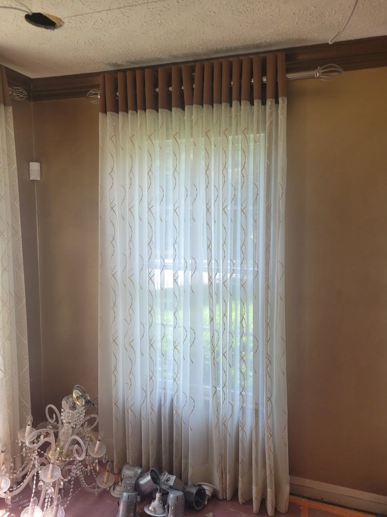 Curtain.