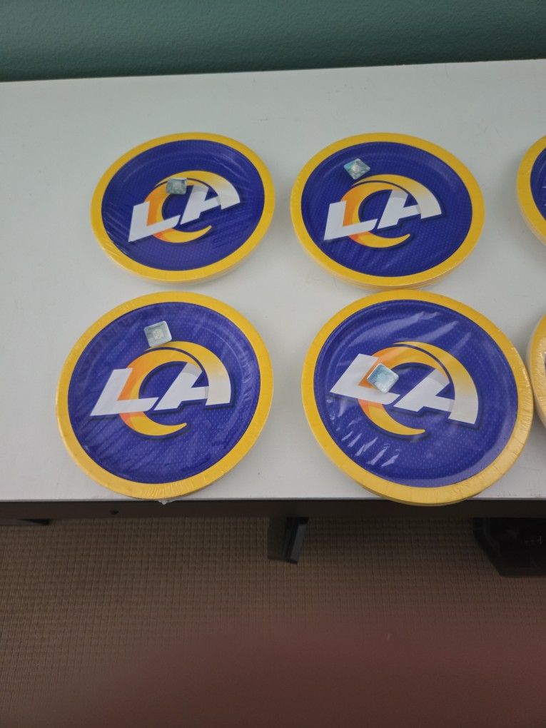 LA Rams Paper Plates- New