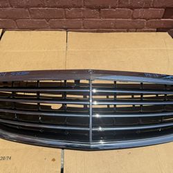 2014-2016-2017 Mercedes S Class S550 Front grill