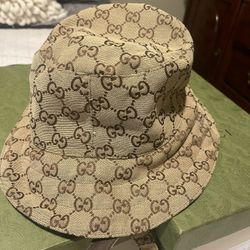 Gucci Bucket Hat 