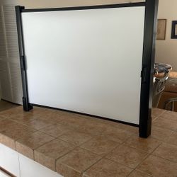 DA-LITE Portable Projection Screen