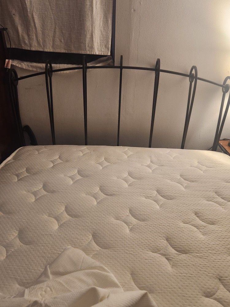 HEAVY IRON ONLY HEADBOARD FULL SIZE $50 OR BEST OFFER