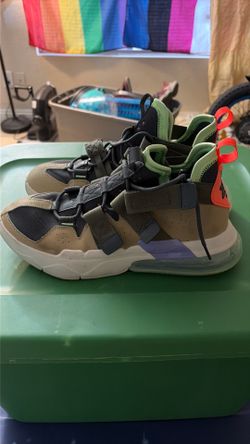 Men’s shoes