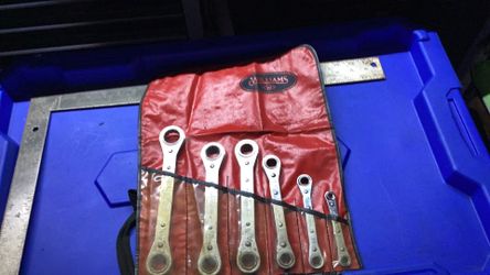 Williams box in ratchet wrenches