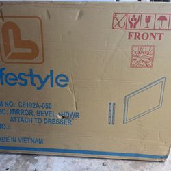 Free Lifestyle Mirror
