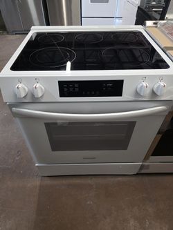 Frigidaire Slide In Electric Stove White