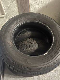 Dunlop Grandtrek tires