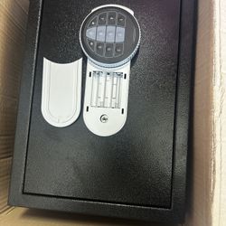 Waterproof/fireproof Safe 