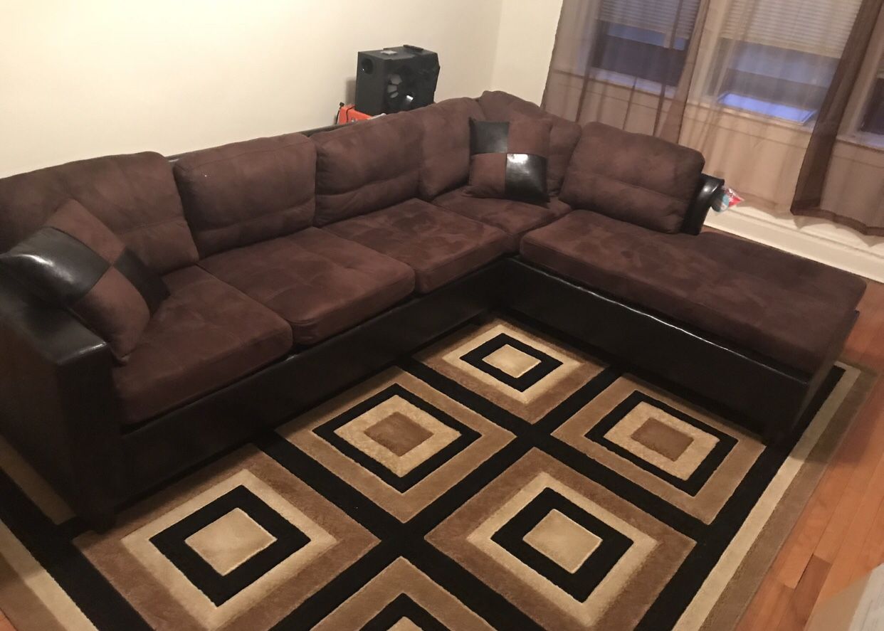 Brand new sectional sofa with reversible chaise