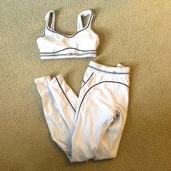 White yoga Alo set