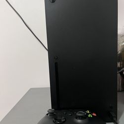 Xbox Series X + Game 