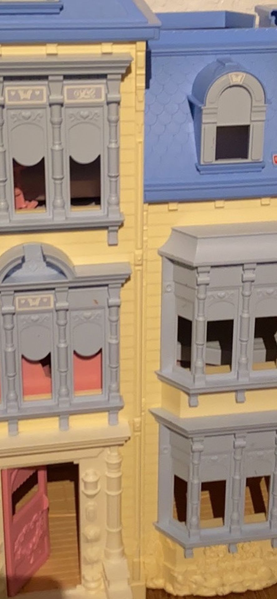 Fisher Price Loving Family Sound Doll House