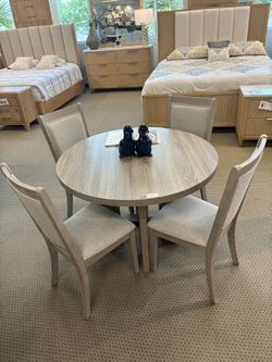 5pc Dining Room Table Set 