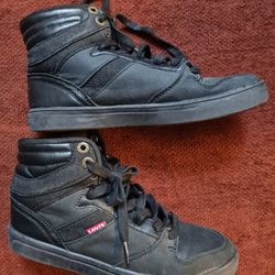 LEVI'S HIGH TOP SHOES BOY'S MAN'S SIZE 6 BLACK COLOR