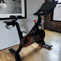 Peloton Bike - PLTN-RB1V1