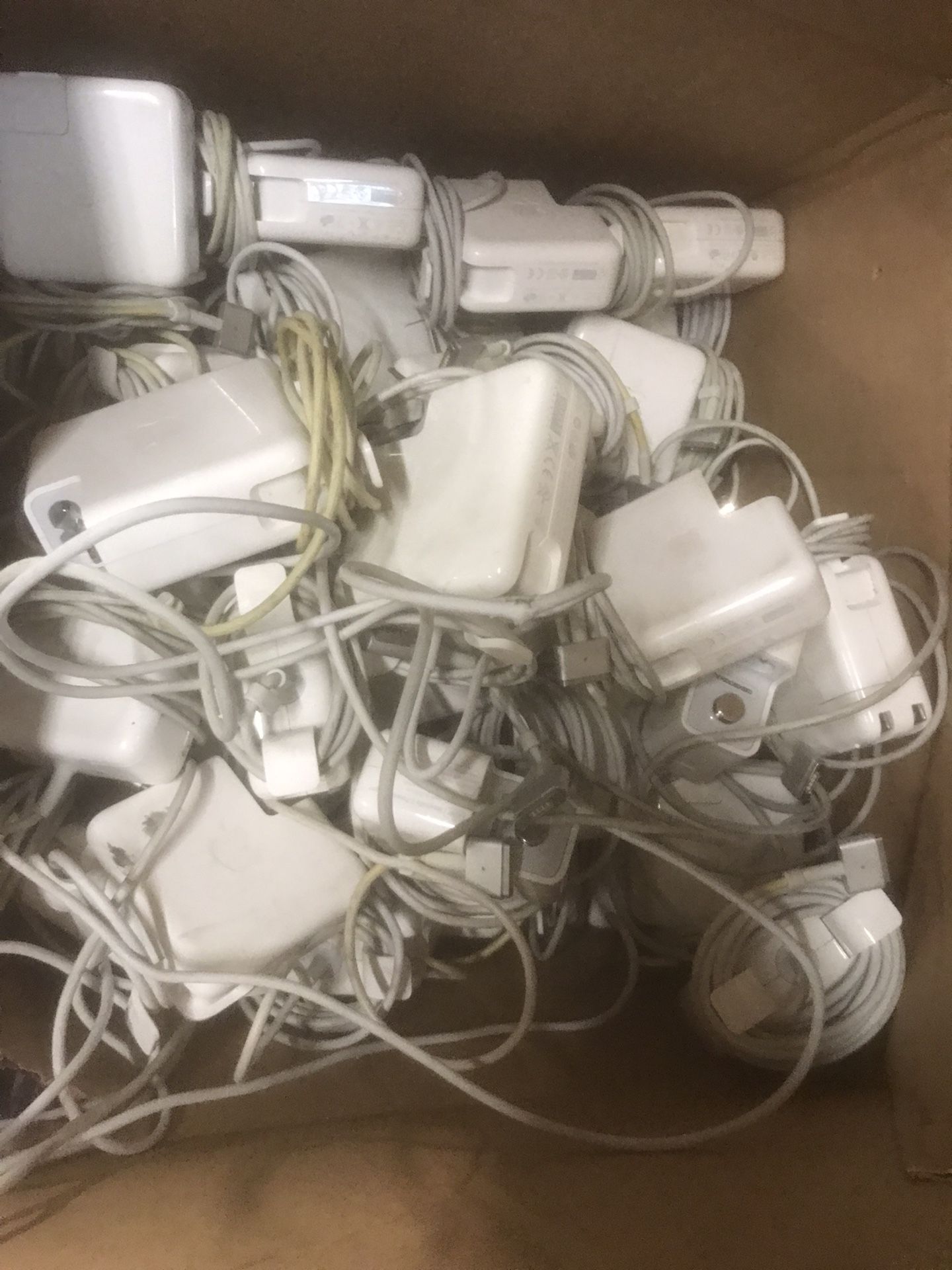 Chargers For Apple MacBooks. From MacBook Air, MacBook Pro, MacBooks Unibody’s . Both T- And L Shapes. Mac safe 2 And From $12 And Up. Wholesale Buy