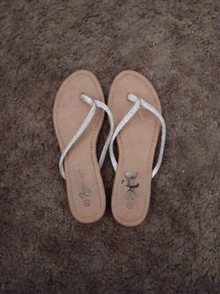 Lynx sandals