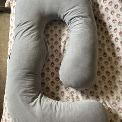 Momcozy Pregnancy Pillow 