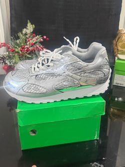 Silver surfer Bottega Veneta size EUR 45 U.S. 11