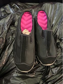 Memory foam sneakers/slides women size 6 new