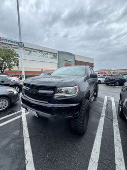 Chevrolet Colorado Black Pickup Truck