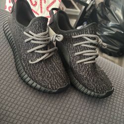Adidas Yeezy Boost 350 Pirate Black (2015) – Size 6 US – $300
