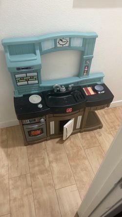 Step2 Kids Play Kitchen Set