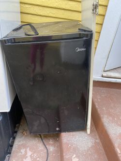 Mini Fridge