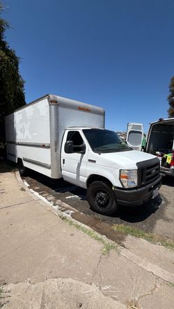Ford E-Series Box Truck White