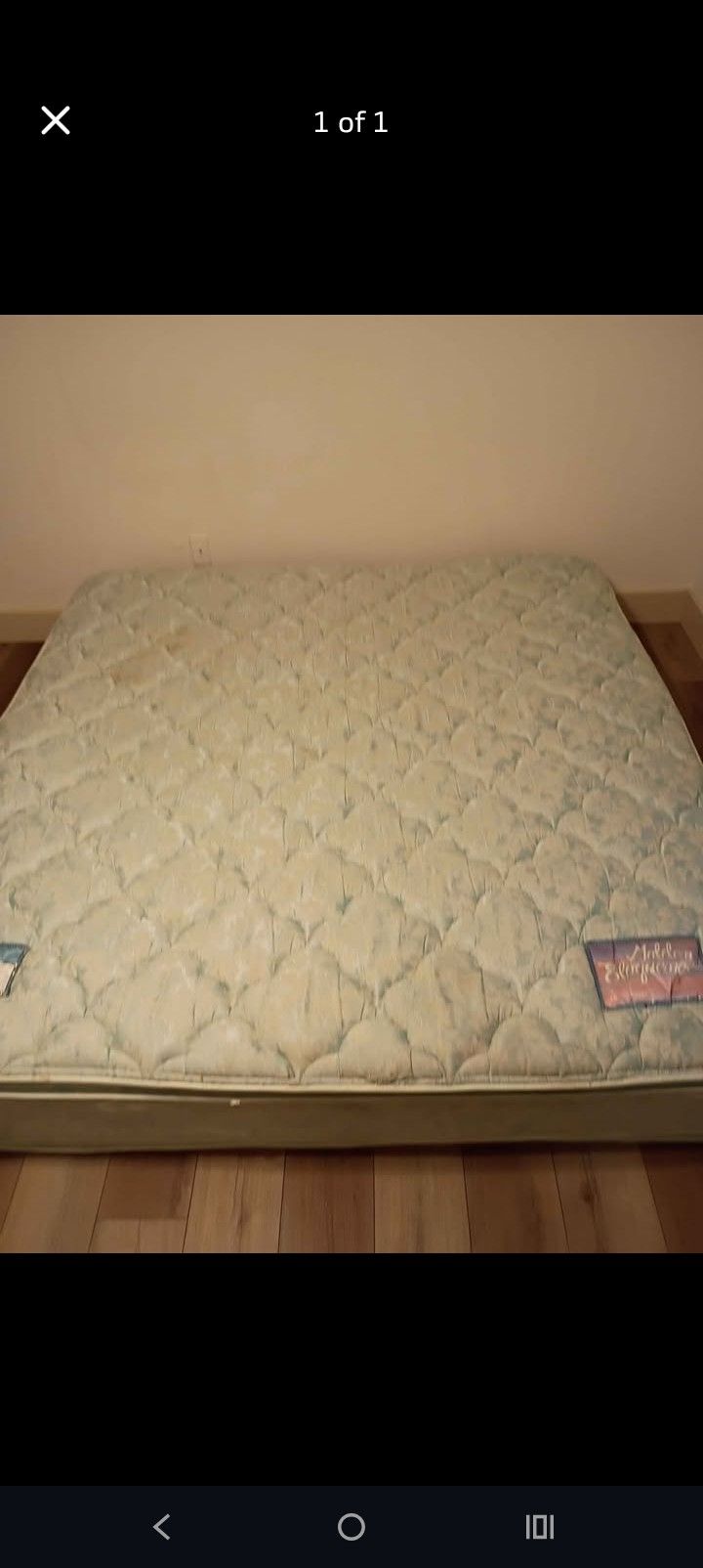 GENTLY USED KING MATTRESS MUST PICK UP TODAY $25