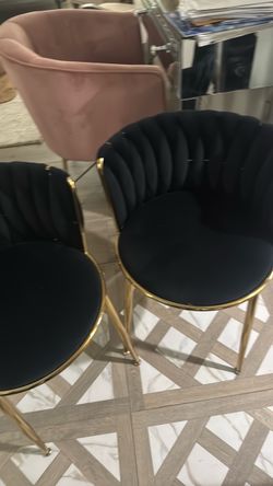 Dinning chairs set of 4