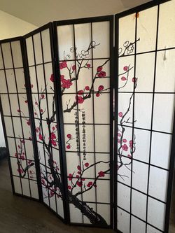 Japanese privacy room divider