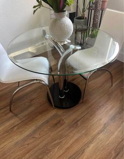 DINING TABLE 36”