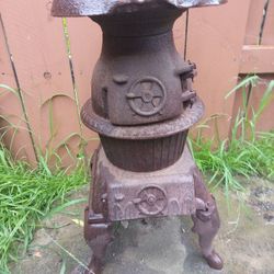VINTAGE SMALL WOOD STOVE