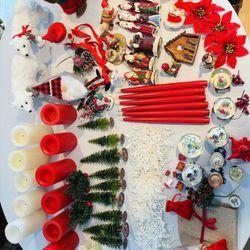 Christmas Decorations, Hundreds of Items, All Kinds, Battery Candles, Lights, Tree Too Stars, Figures, &So Much More.