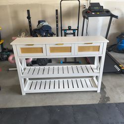 coffee table/entrances decor with drawers!