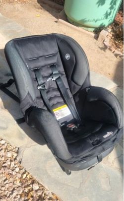 Evenflo Carseat