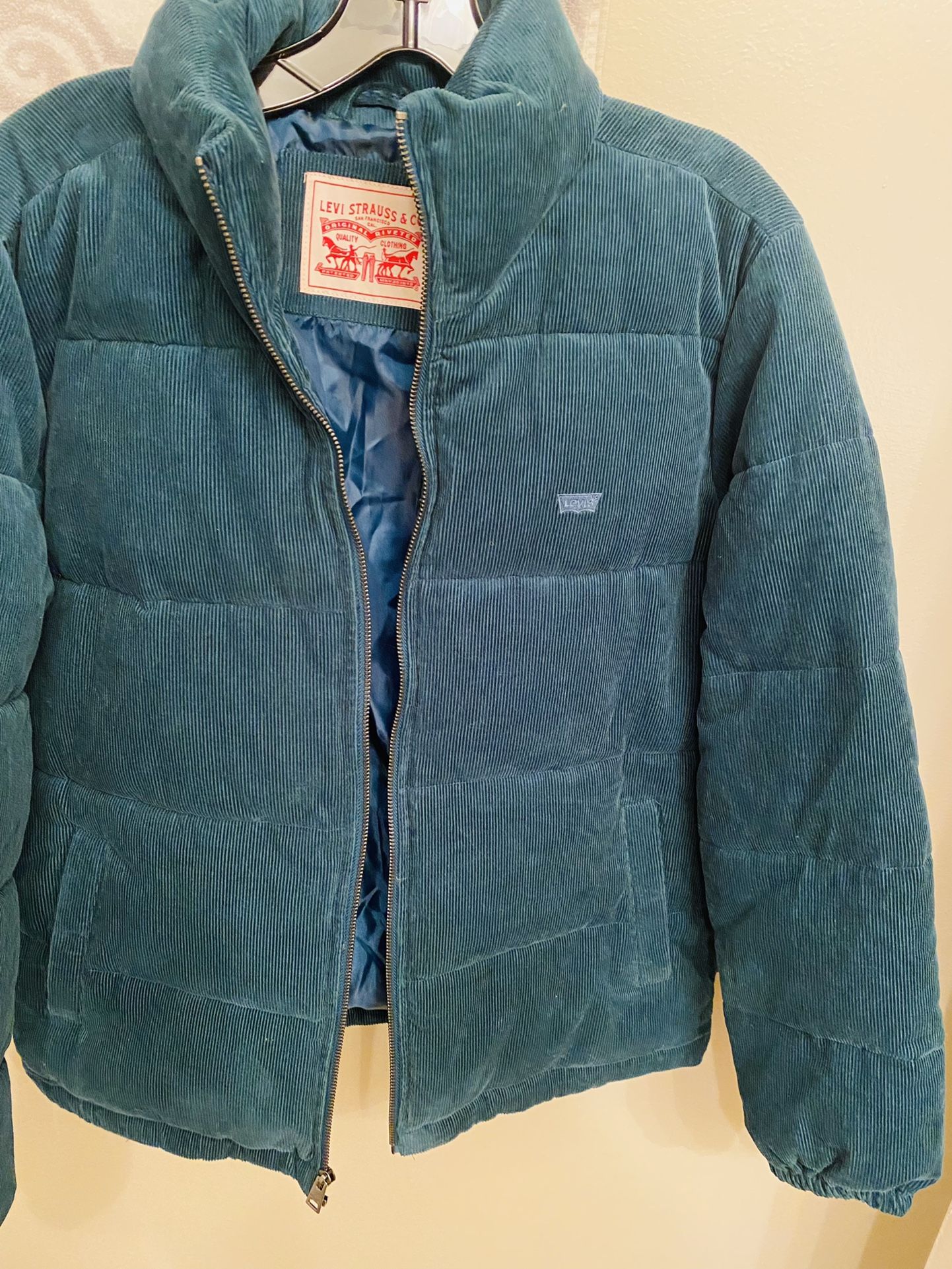 Levi’s Jacket Size M Brand New 