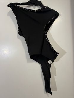 Black Sleeveles Top