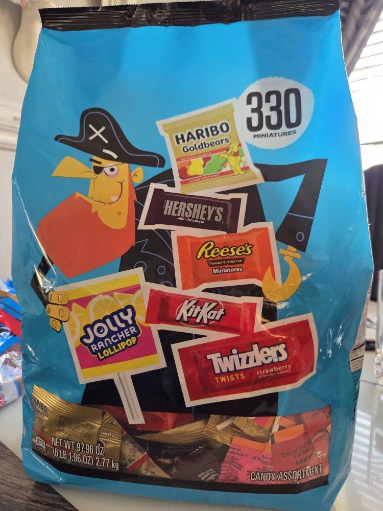 Hershey Miniatures Assorted Flavored, Halloween Candy Bulk Bag, 97.96 oz (330 Pieces)