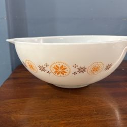 Vintage Pyrex Bowl