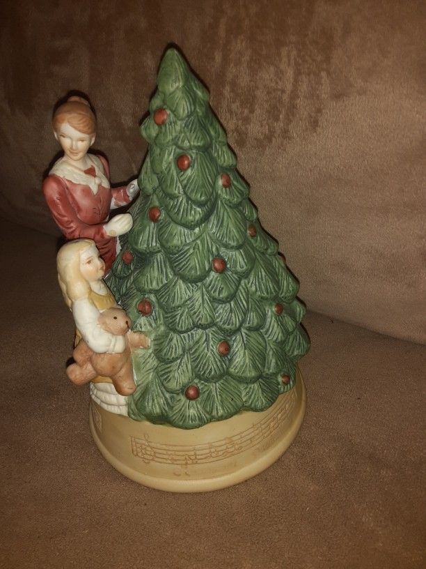 Vintage OH Christmas Tree Music Box Claire Burke 1988 Porcelain