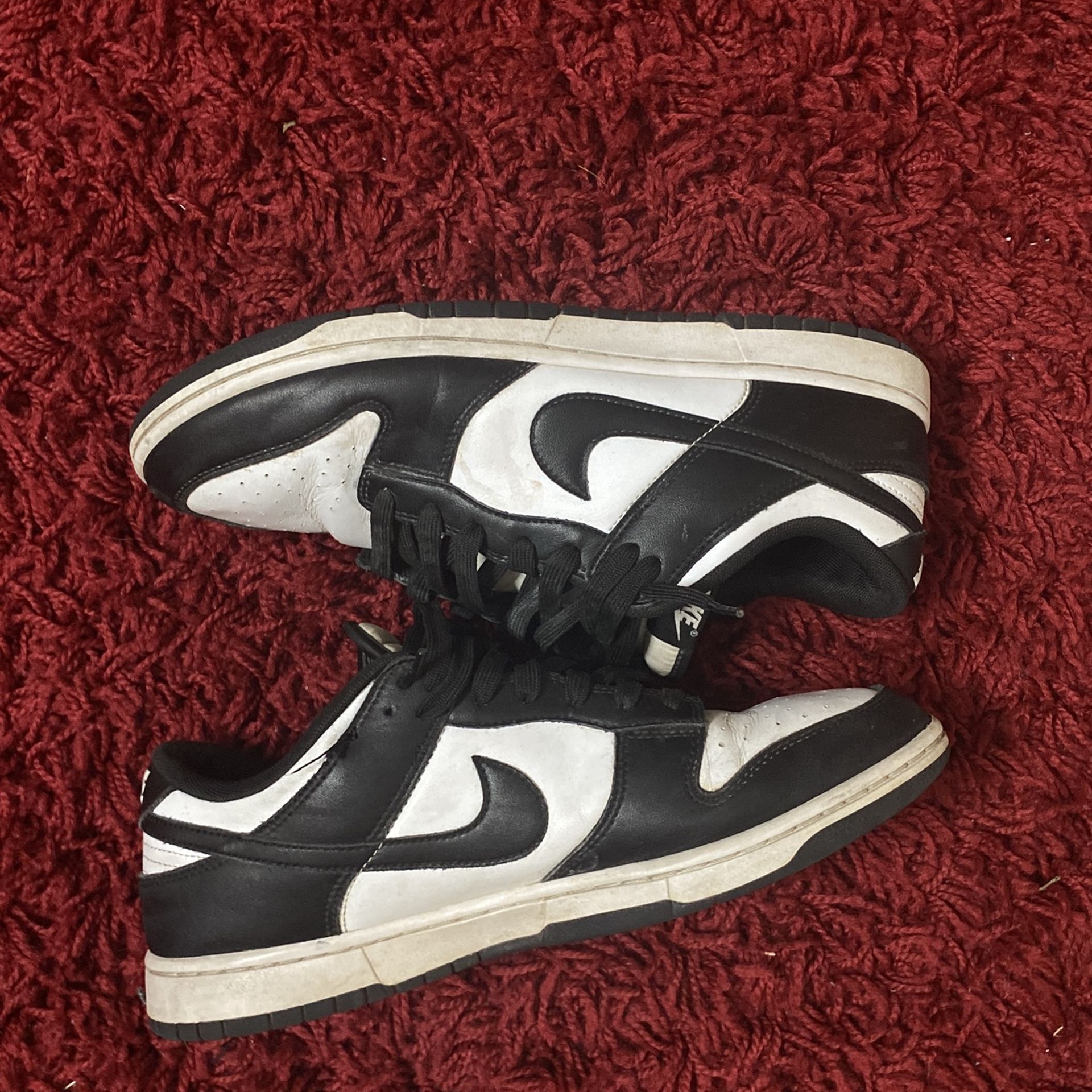 Nike Dunks Black/White