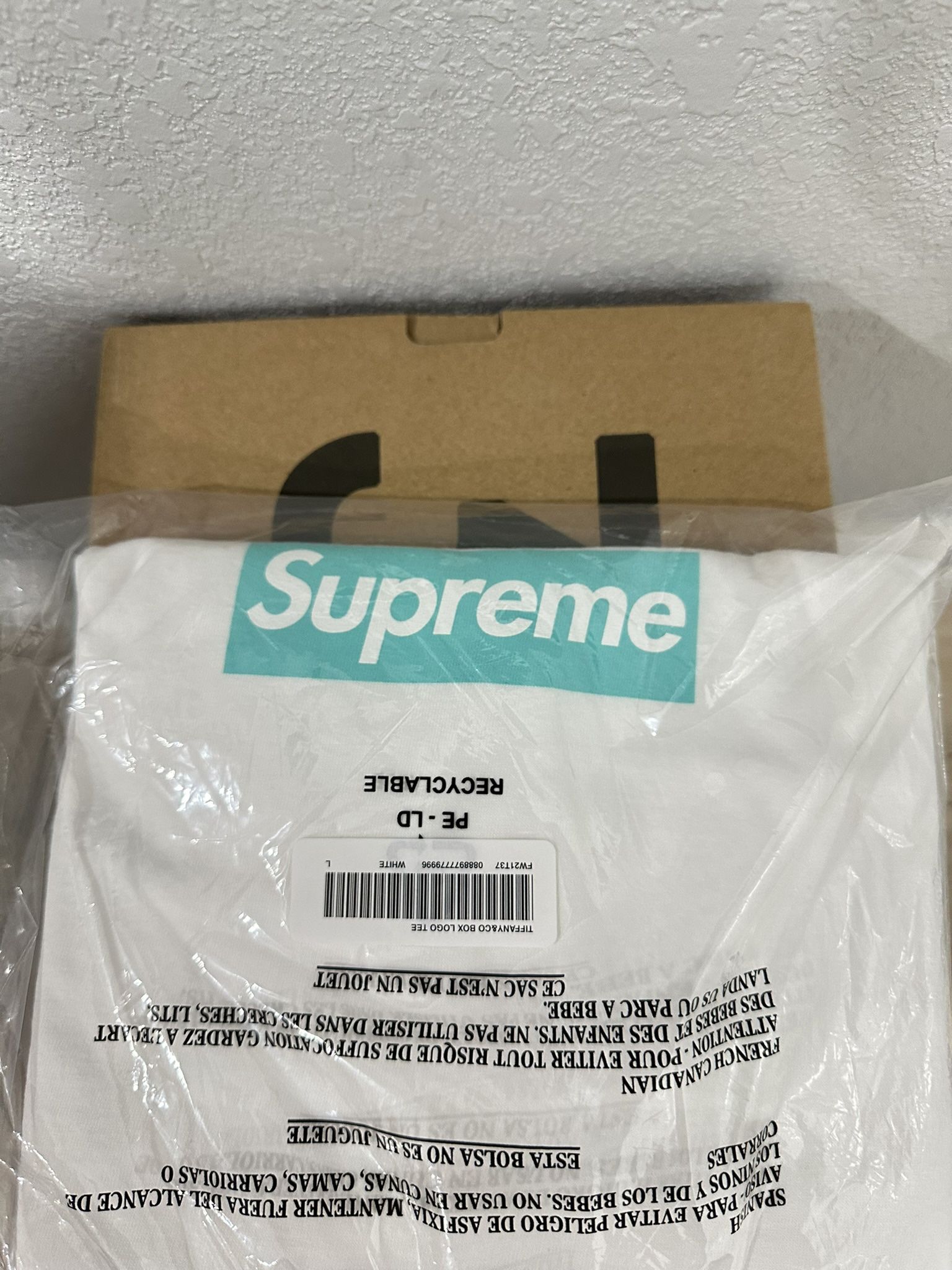 (SEND OFFERS) Supreme Tiffany & Co. Box Logo Tee - BOGO Size Large