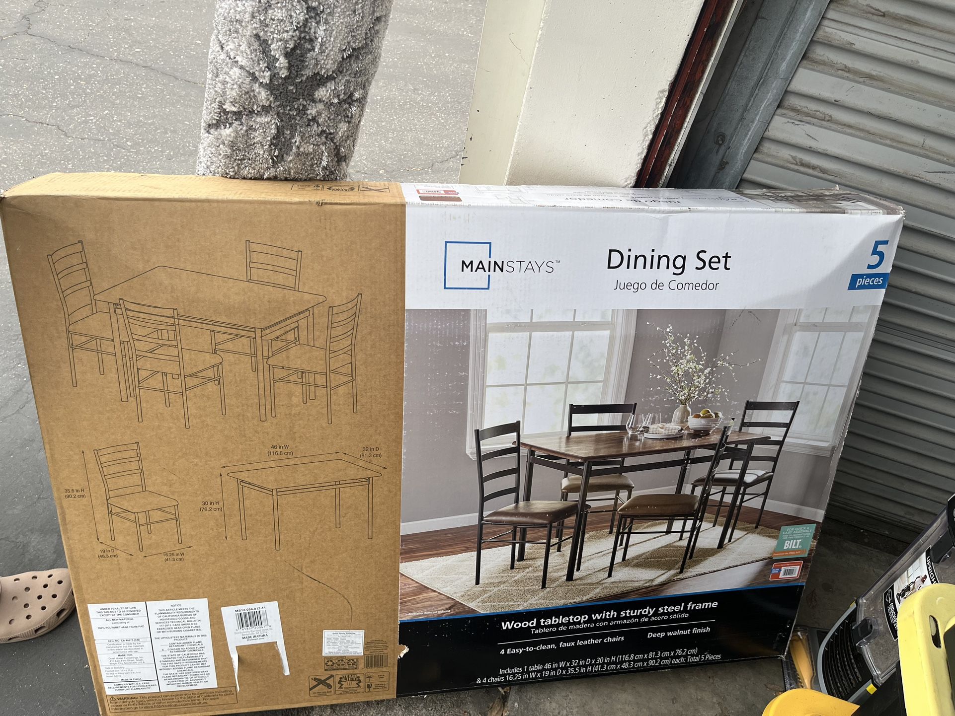 Dining Table And 4 Chairs
