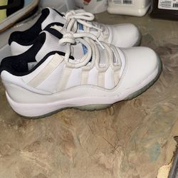 Jordan 11 Retro Low Legend Blue SIZE 6 No Box