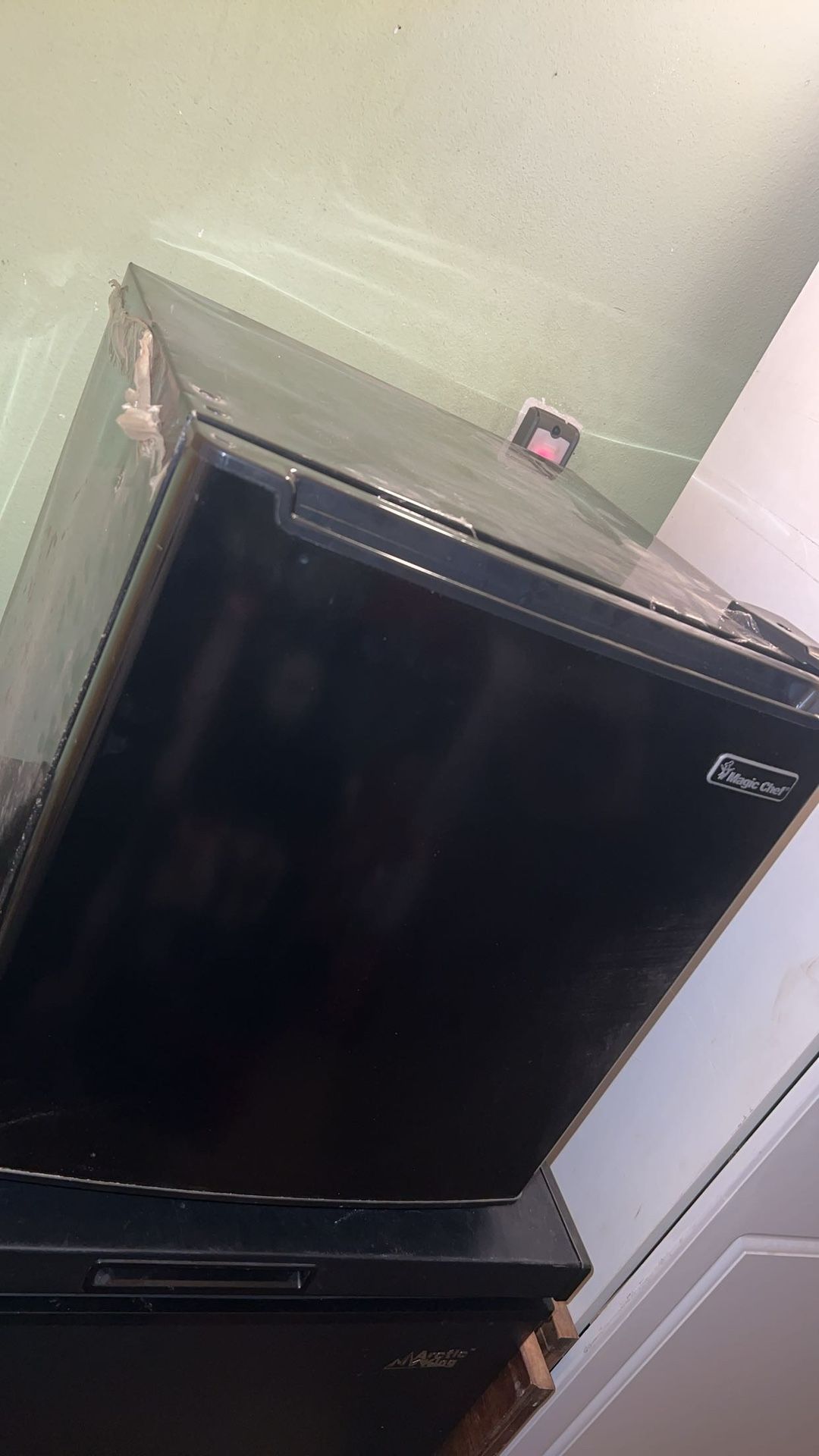 Magic Chef Mini Fridge