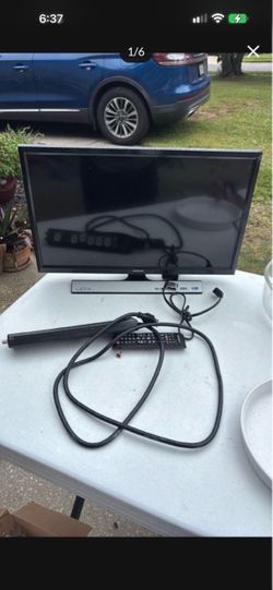Samsung LED TV  monitor with Remote 24 inch